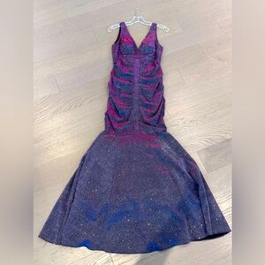 Shimmering, ruched fishtail evening dress